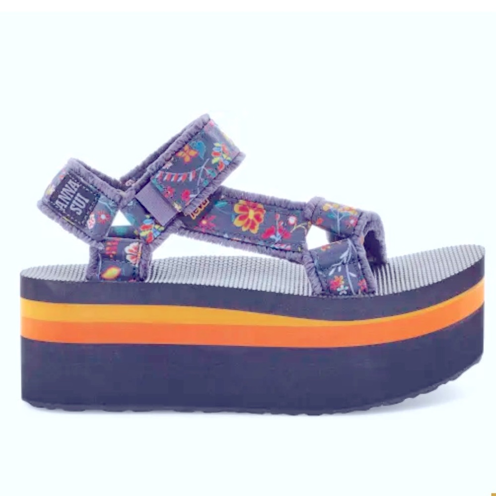 RARE Teva X Anna Sui Women's Flatform Universal Anna Sandals